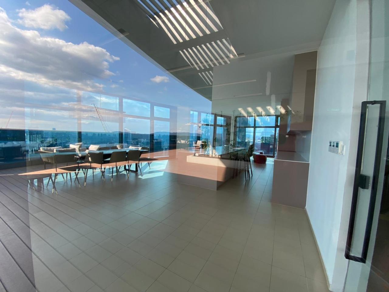 Pangsapuri Ikon Klcc Eaton Residences Kuala Lumpur