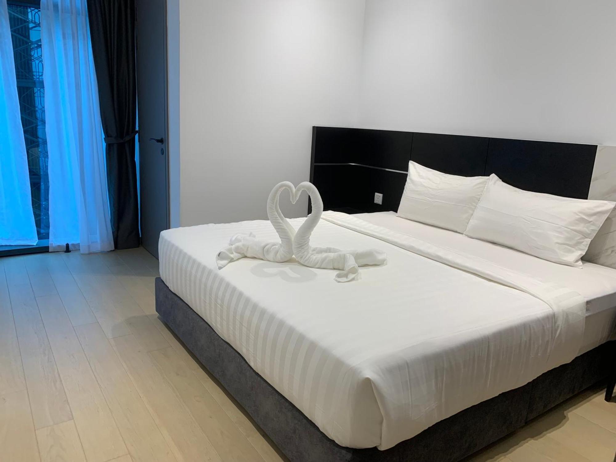 Ikon Klcc Eaton Residences